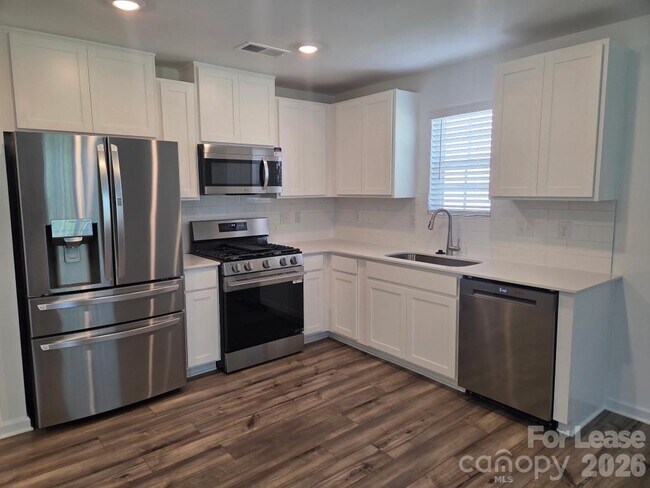 Building Photo - 721 Espresso Dr