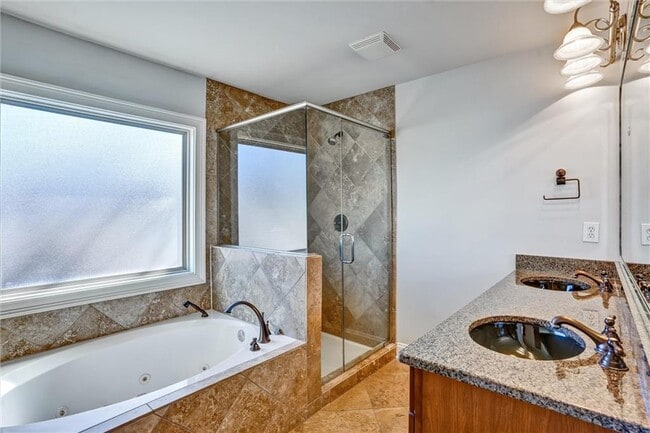 Building Photo - 1267 Francis St NW