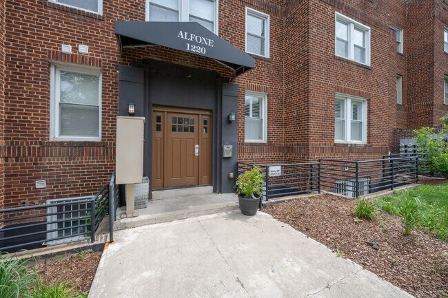 Building Photo - Trendy One Bedroom in Trinidad!