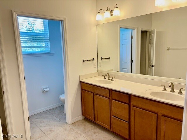 Building Photo - 10830 Alvara Way