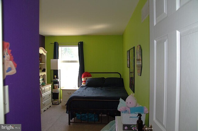 Building Photo - 403 Edgewood Ave