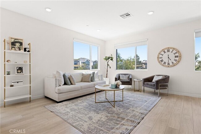 Building Photo - 27553 Sanctuary Ct
