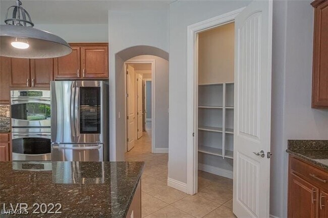 Building Photo - 4935 N Moncada Way