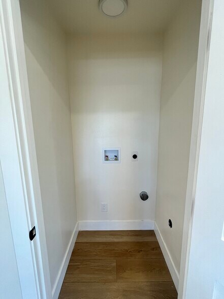Building Photo - 2727 30th St