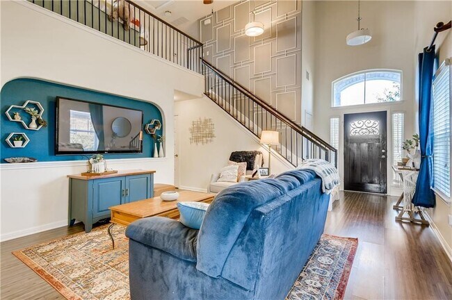 Building Photo - 221 Purple Martin Ave