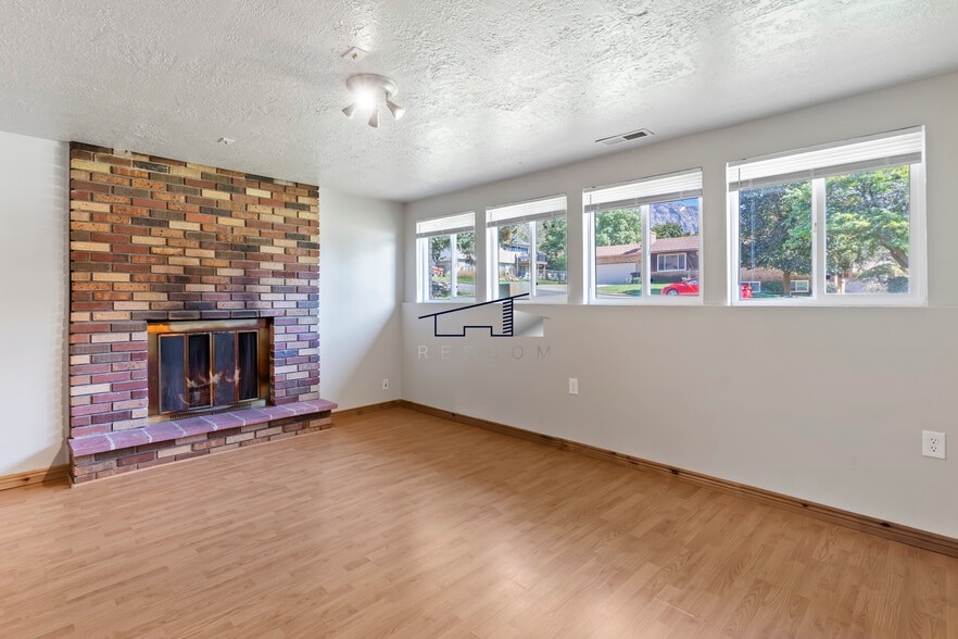 Building Photo - 3217 N 100 W