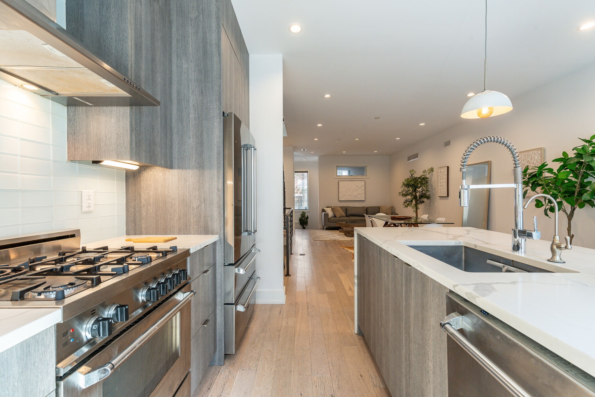 Building Photo - 2058 E Susquehanna Ave