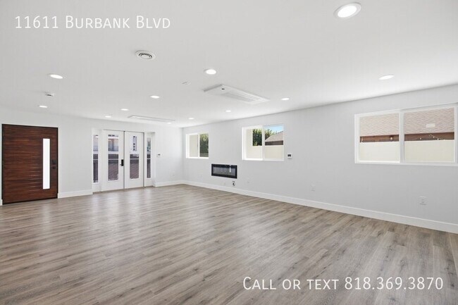 Building Photo - 11611 Burbank Blvd