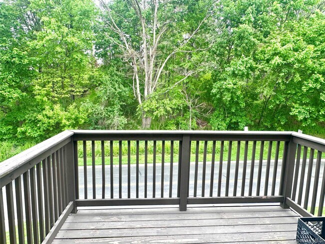 Building Photo - 3 Loudon Dr