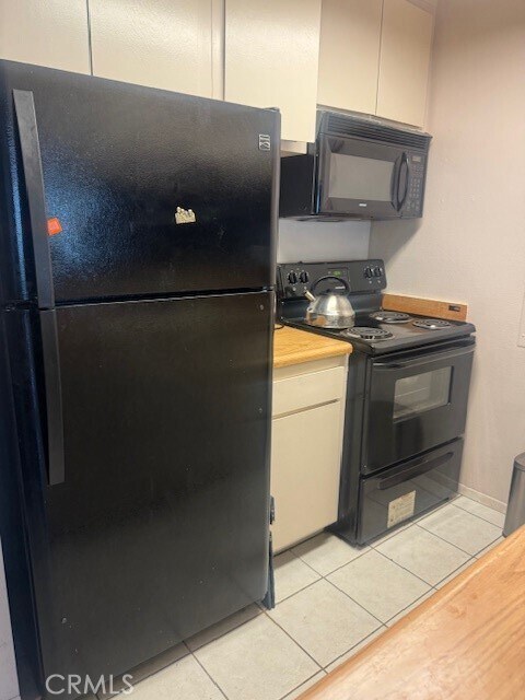 Building Photo - 5585 E Pacific Coast Hwy