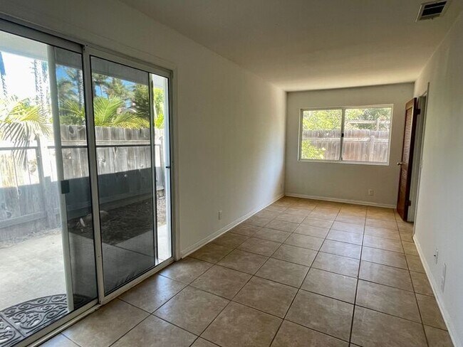 Building Photo - 3 Bedroom Home Country Living in Santa Barbara - Pets Considered - Available Early July