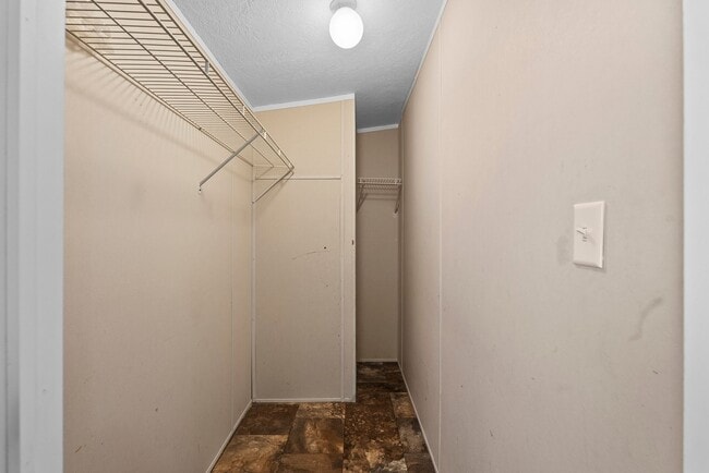 Building Photo - 3-Bedroom Home Close To Hampden-Sydney!