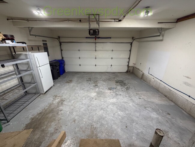 Building Photo - Charming 3-Bedroom/2.5-Bathroom House in the Cathedral Park Neighborhood of St. Johns - See Move-...