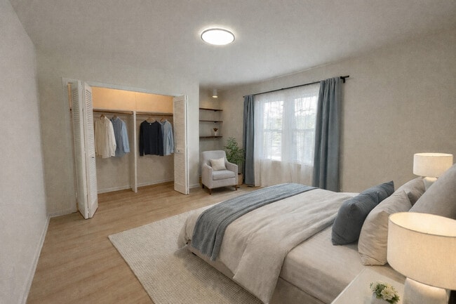 Building Photo - 2937 Lincoln Ave