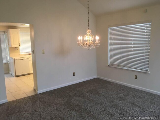 Building Photo - 530 W Alluvial Ave