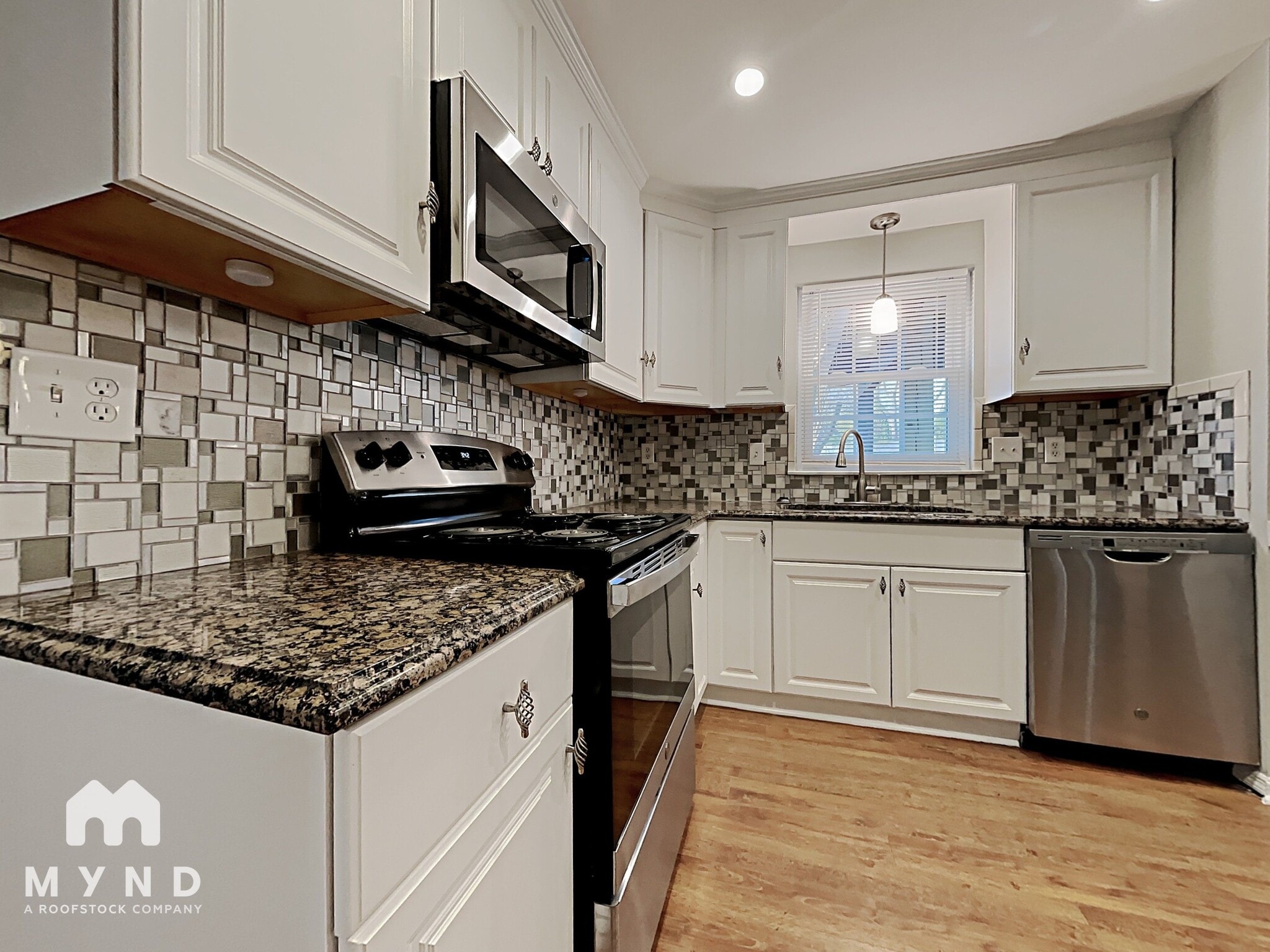 Building Photo - 4035 Coopersdale Rd