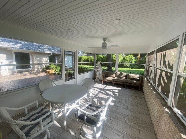 Building Photo - South Highland Beauty! This Is The One To ...