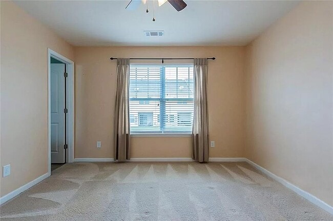 Building Photo - 311 Sandy Spring Ln