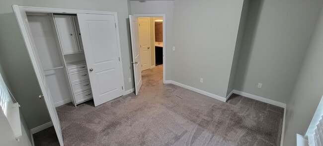 Building Photo - 5549 Dornton Ct