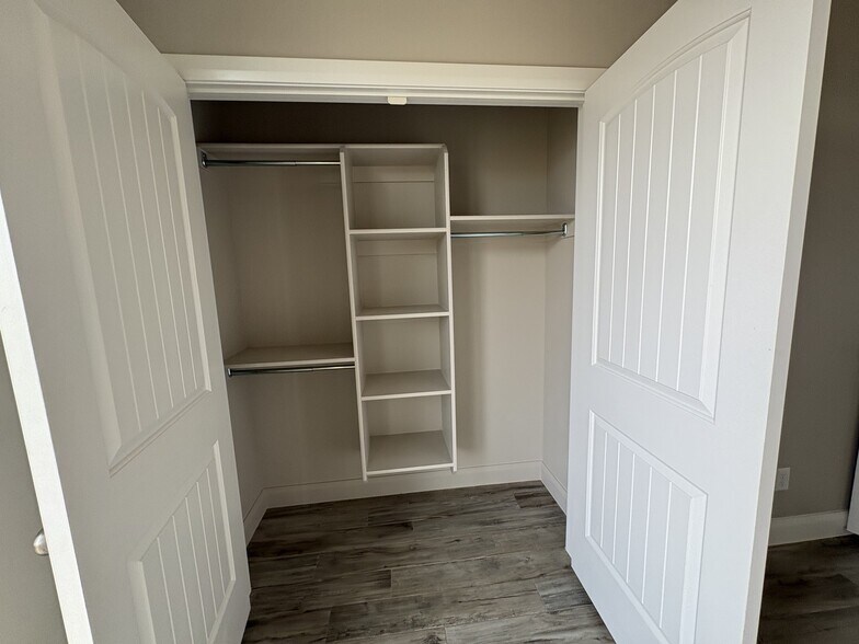 Building Photo - 3519 175 N St