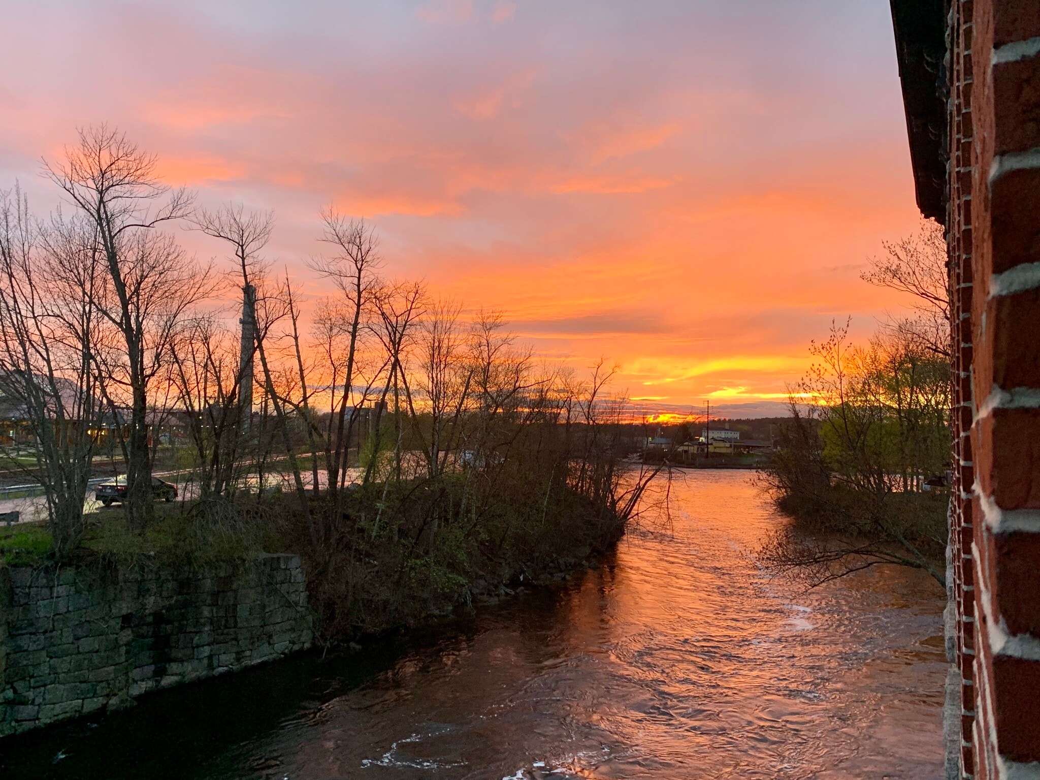 Building Photo - 146 Main St