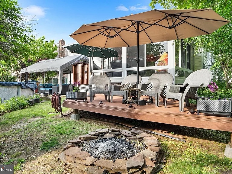 Building Photo - 5 Valley View Ct