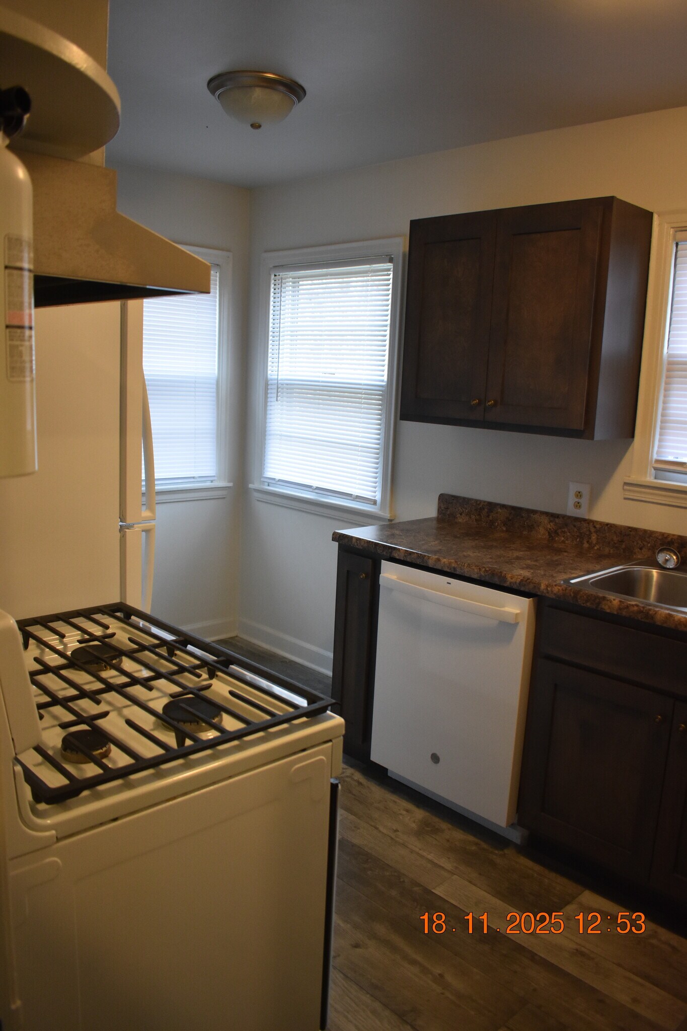 Building Photo - 5321 Pratt St