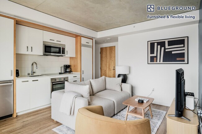 Building Photo - 225 Cedar St