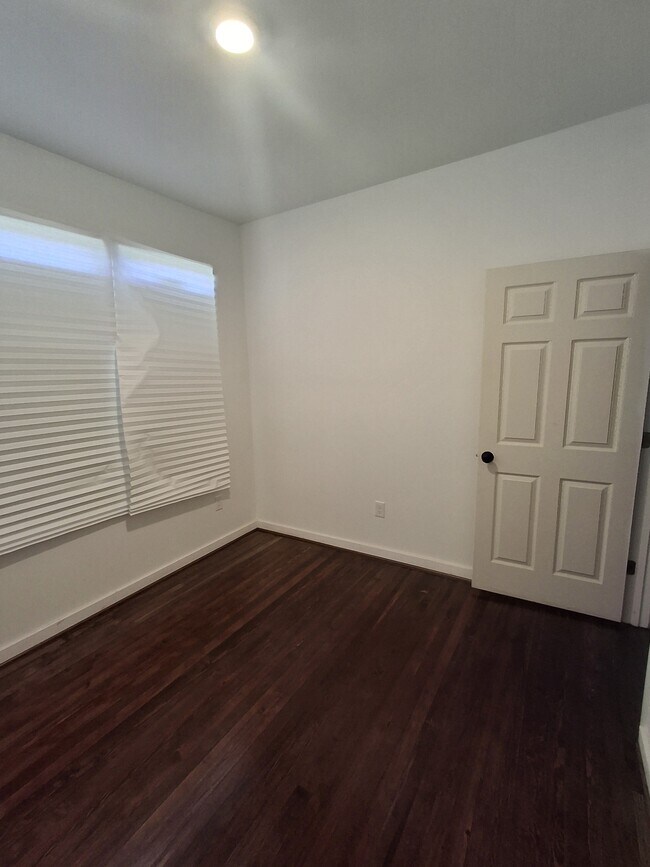 Building Photo - 1220 Alabama Ave SW