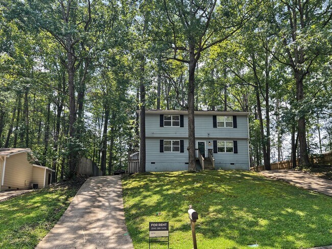 Building Photo - 618 Branniff Dr