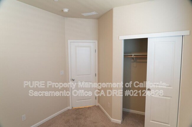 Building Photo - 5552 Celebration St