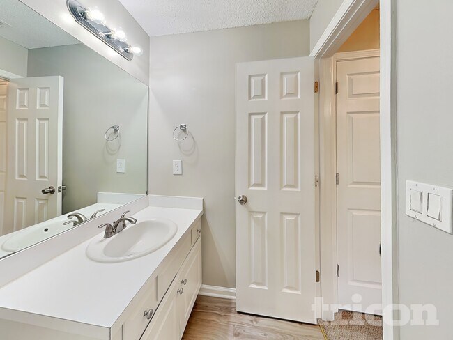 Building Photo - 1522 Mill Creek Rd