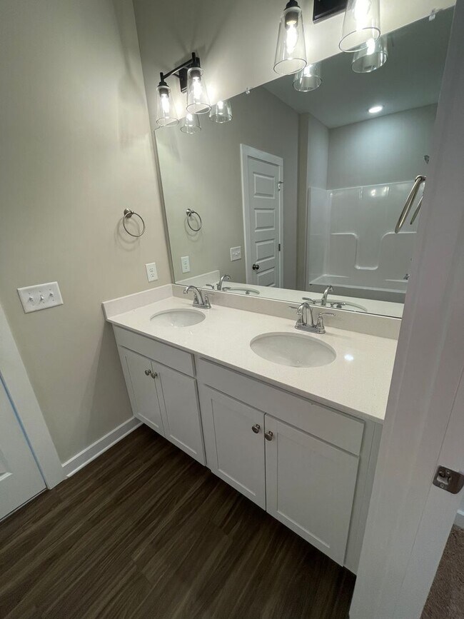 Building Photo - Home for Rent in Tuscaloosa, AL!!! View wi...