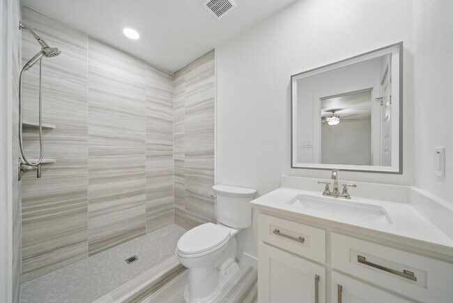 Building Photo - 9711 Derrik Dr