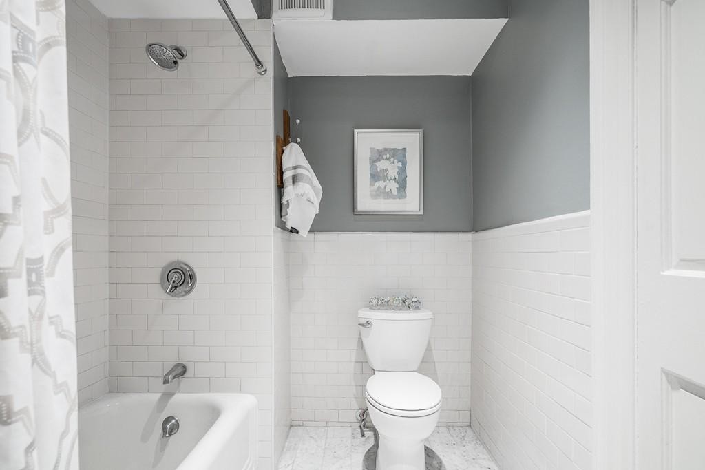 Building Photo - 112 Pinckney St