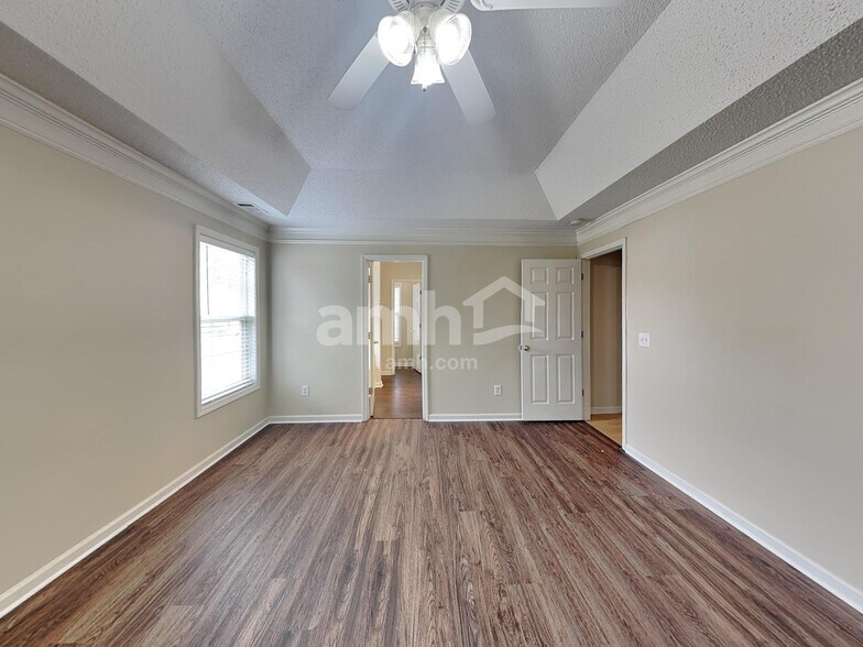 Building Photo - 821 Beranda Cir