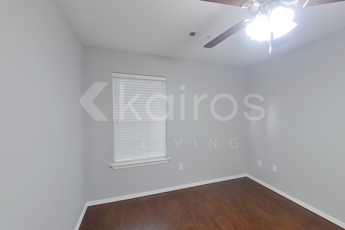 Building Photo - 5006 Thomas St