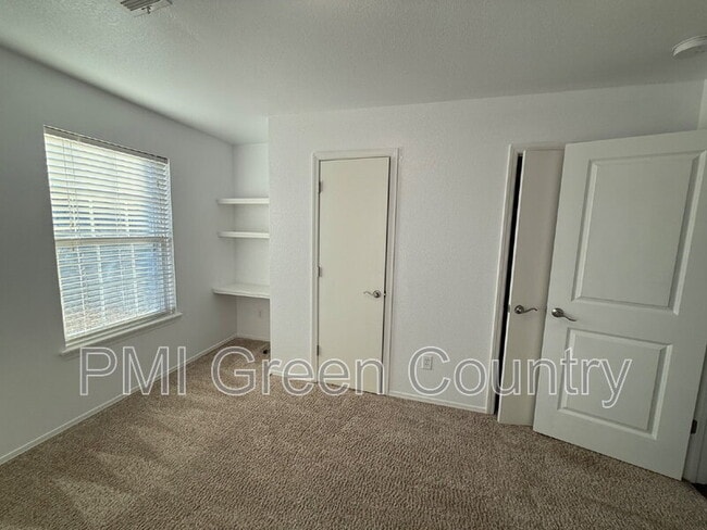 Building Photo - 25934 E 90th St S