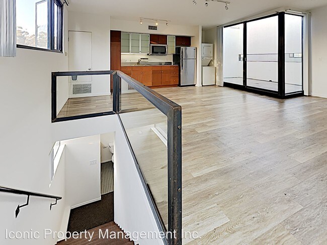 Building Photo - 1945 B St