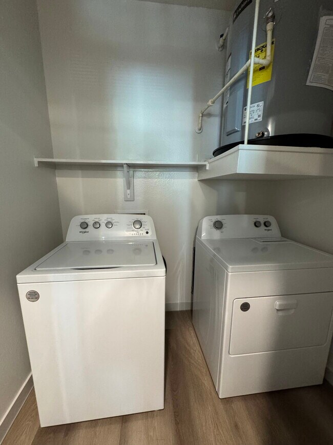 Building Photo - 1310 Southeast Pkwy