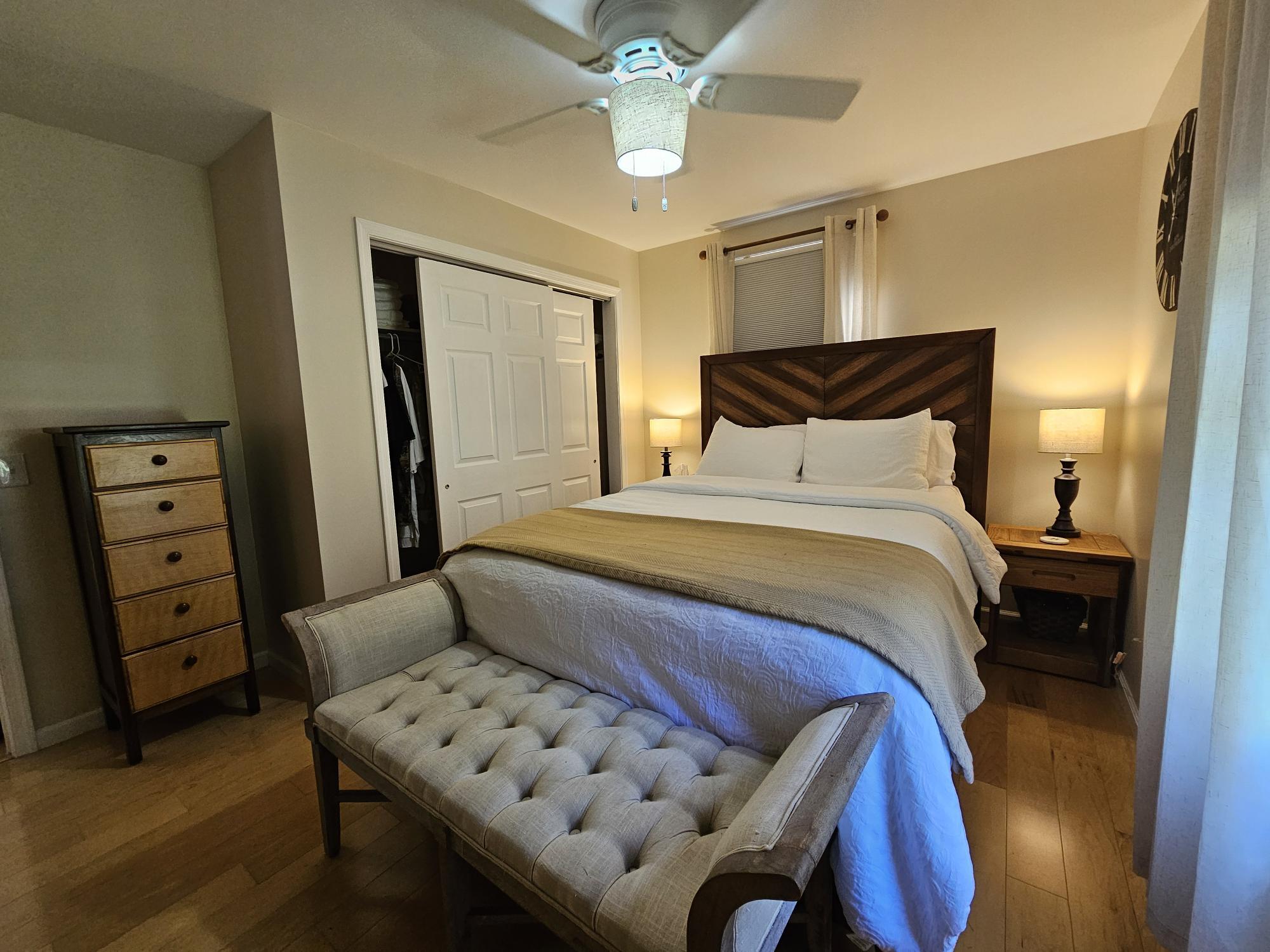 Master Bedroom - 3234 Lowry Rd