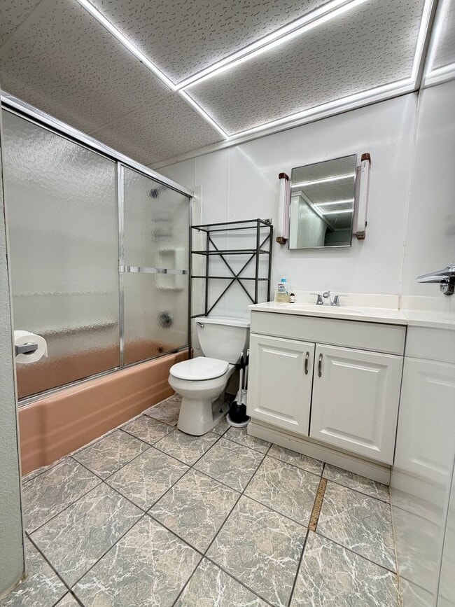 Building Photo - 3 Bedroom Walking Distance from UMD - AVAILABLE AUGUST!