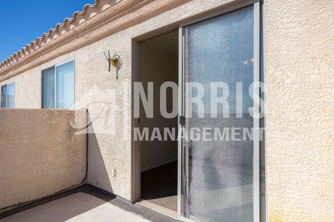 Building Photo - 13971 S Rosemont Rd