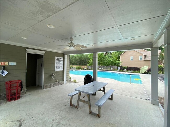 Building Photo - 6405 Knighted Ct