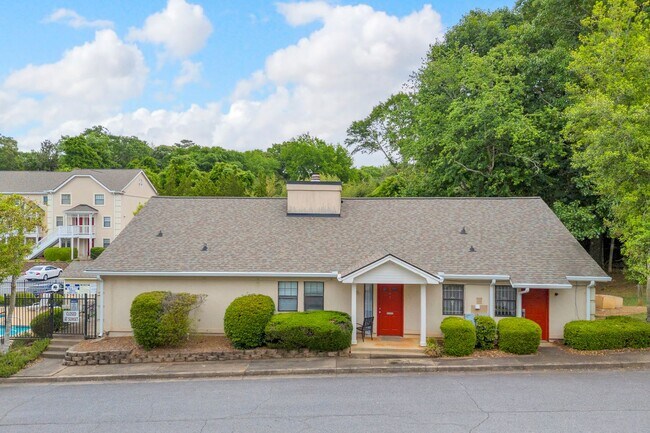 Building Photo - 290 Appleby Dr