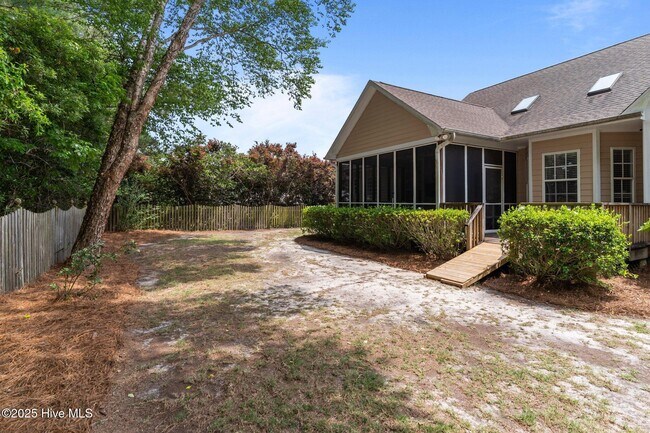 Building Photo - 5415 Dunmore Rd