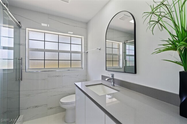 Building Photo - 13880 Lazy Ln