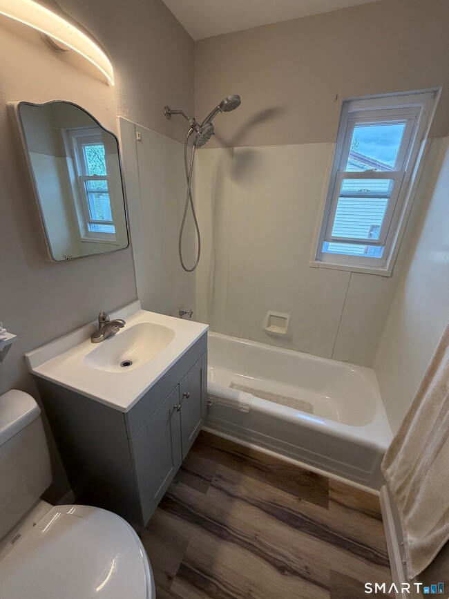 Building Photo - 21 Monte Vista Ave