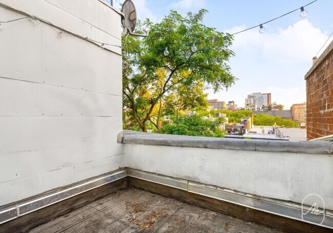 Building Photo - 2 bedroom in New York NY 10011