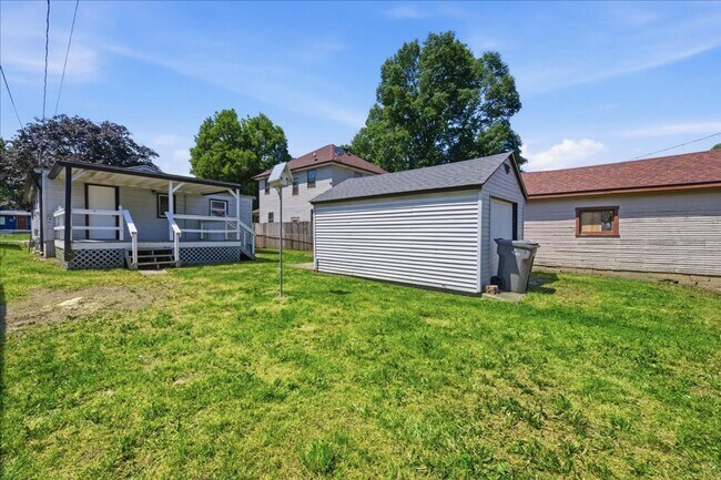 Building Photo - 5010 S Brookville Rd